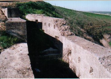 Nido de ametralladoras junto al Puente del Arroyo Salado